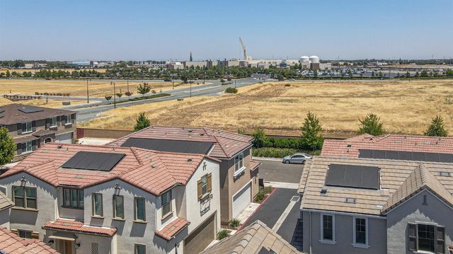 10448 Oboe Way, Elk Grove, CA 95757