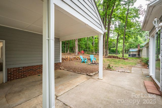 901 Winter Wood Drive, Matthews, NC 28105