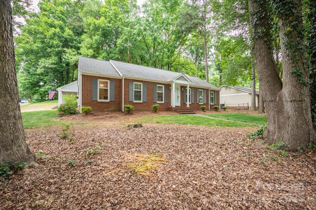 901 Winter Wood Drive, Matthews, NC 28105