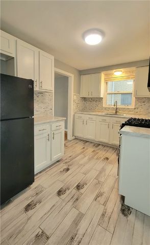 1400 Barbara, Penn Hills, PA 15147