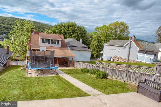 1550 MULBERRY ST W, Coal Township, PA 17866