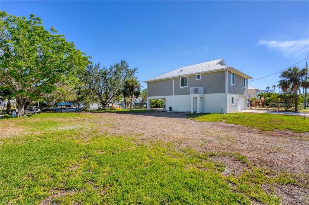 24538 Redfish ST, BONITA SPRINGS, FL 34134 — photo 4