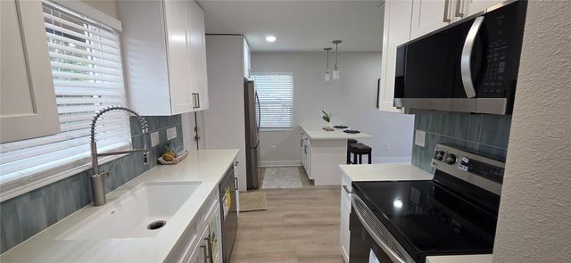 531 N WELLINGTON DRIVE, Deltona, FL 32725