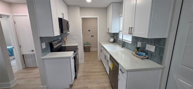 531 N WELLINGTON DRIVE, Deltona, FL 32725