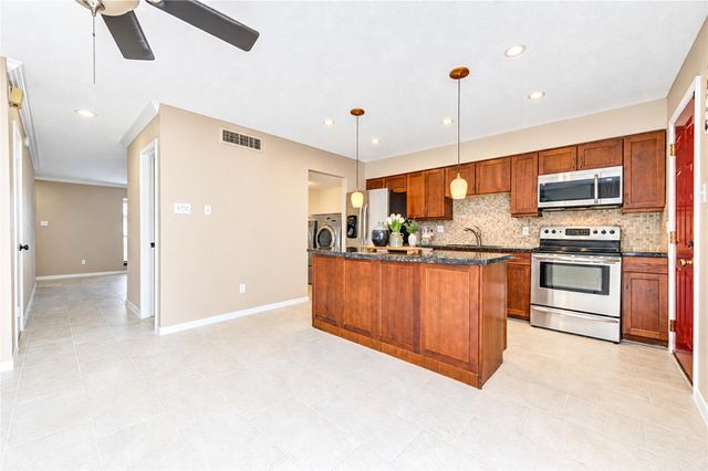 9265 Westwood Village Drive 49, Houston, TX 77036
