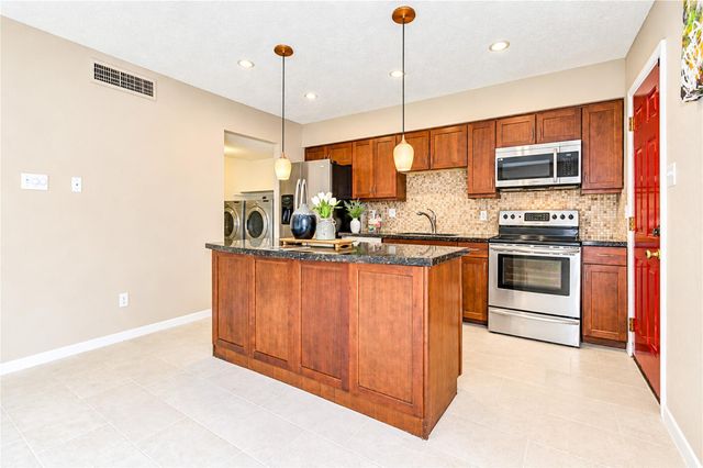 9265 Westwood Village Drive 49, Houston, TX 77036
