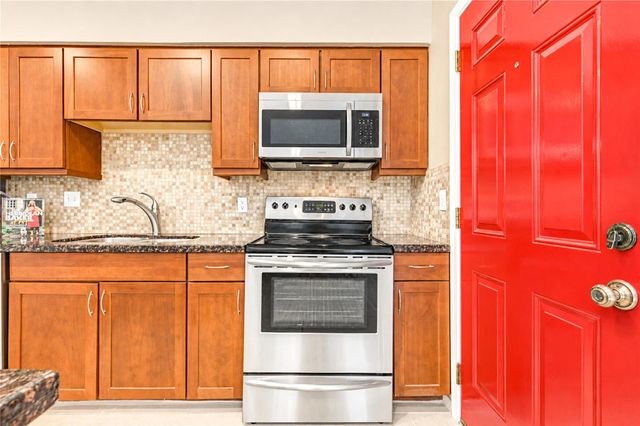 9265 Westwood Village Drive 49, Houston, TX 77036