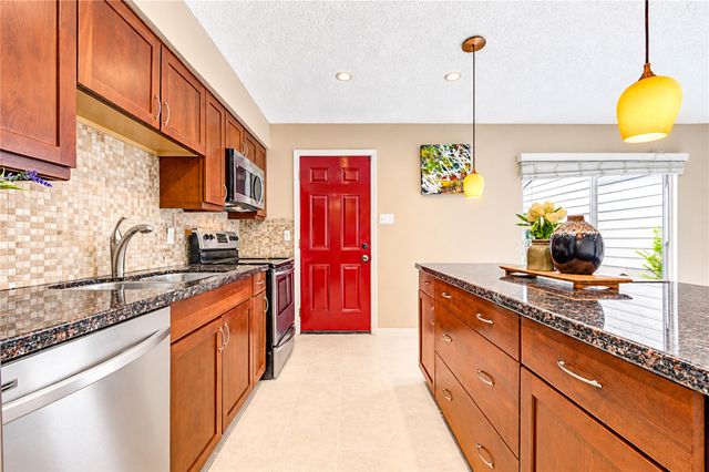 9265 Westwood Village Drive 49, Houston, TX 77036