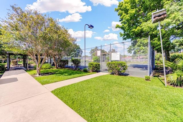 9265 Westwood Village Drive 49, Houston, TX 77036