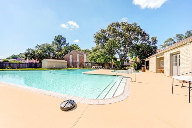9265 Westwood Village Drive 49, Houston, TX 77036
