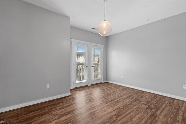 7922 Shore Dr Apt 200, Norfolk, VA 23518