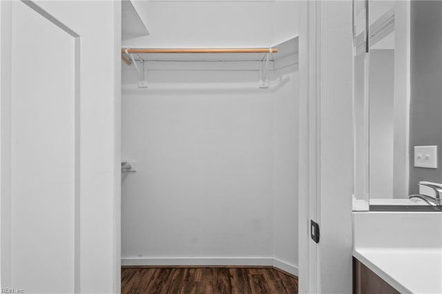 7922 Shore Dr Apt 200, Norfolk, VA 23518