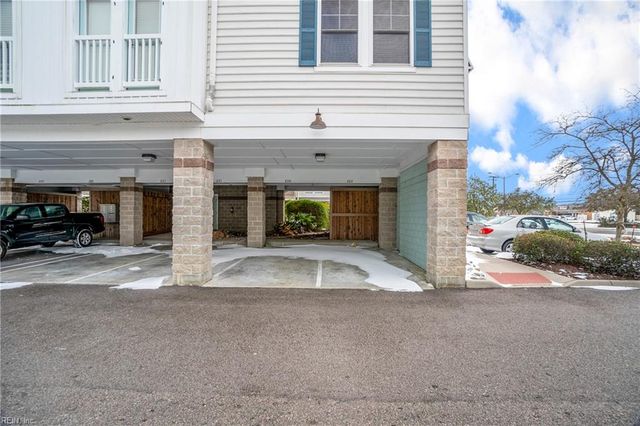 7922 Shore Dr Apt 200, Norfolk, VA 23518