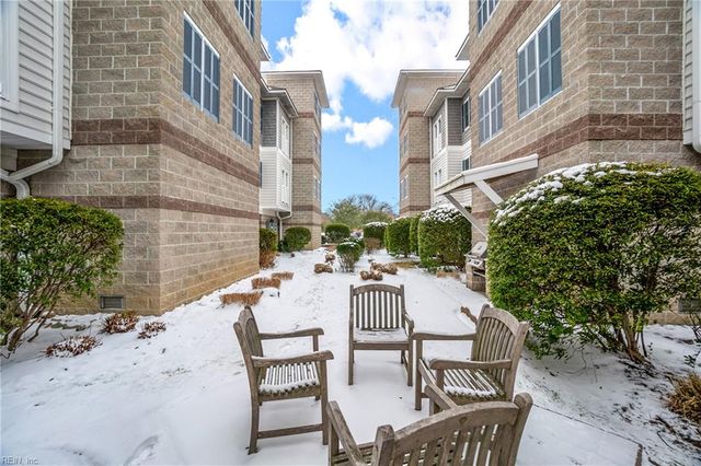 7922 Shore Dr Apt 200, Norfolk, VA 23518