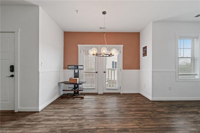 7922 Shore Dr Apt 200, Norfolk, VA 23518