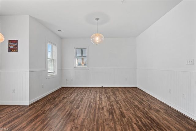 7922 Shore Dr Apt 200, Norfolk, VA 23518