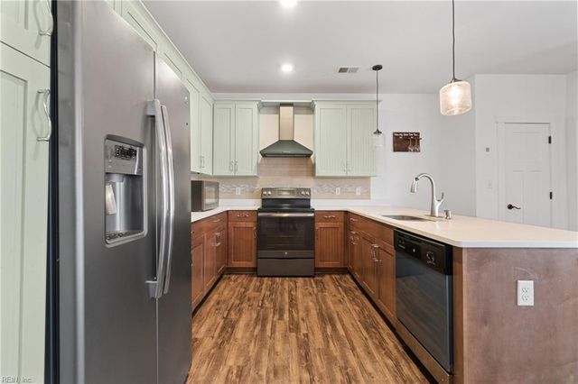 7922 Shore Dr Apt 200, Norfolk, VA 23518