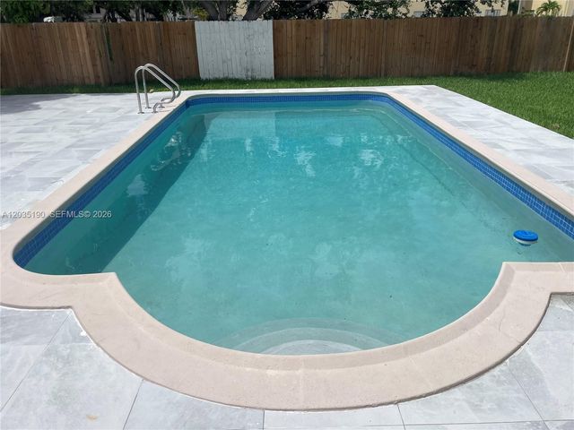 4241 Thomas Street, Hollywood, FL 33021