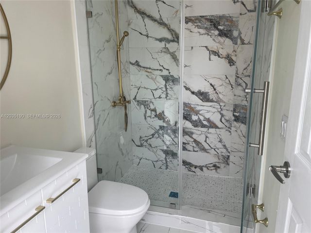 4241 Thomas Street, Hollywood, FL 33021