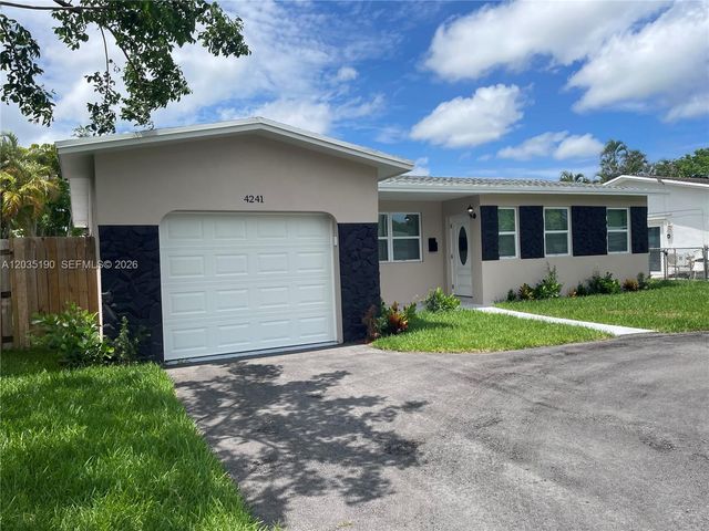 4241 Thomas Street, Hollywood, FL 33021