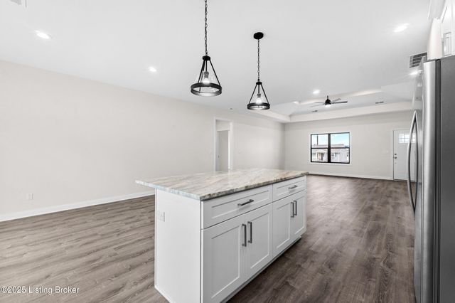 211 Alreva Rd, Louisville, KY 40216