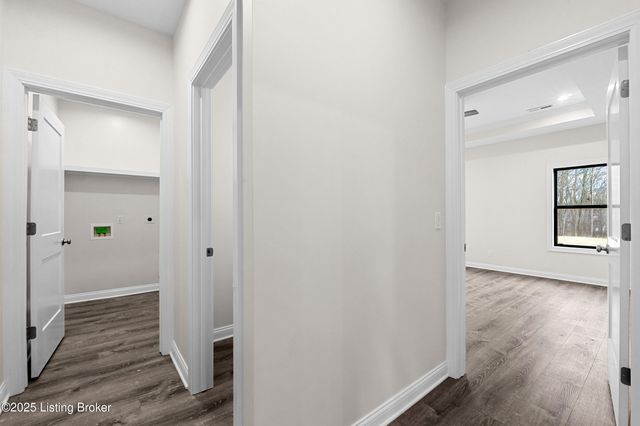 211 Alreva Rd, Louisville, KY 40216