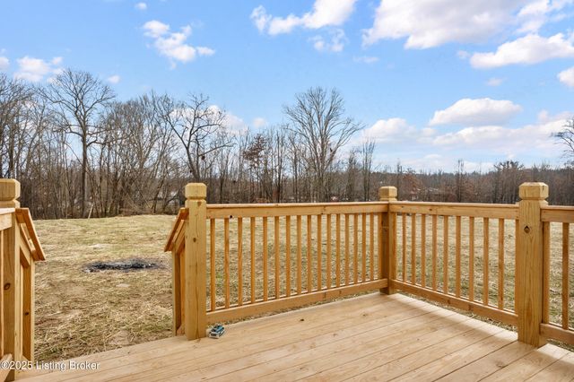 211 Alreva Rd, Louisville, KY 40216