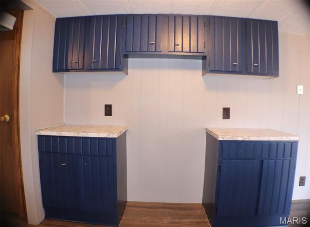 17 Deeker Lane, New Florence, MO 63363