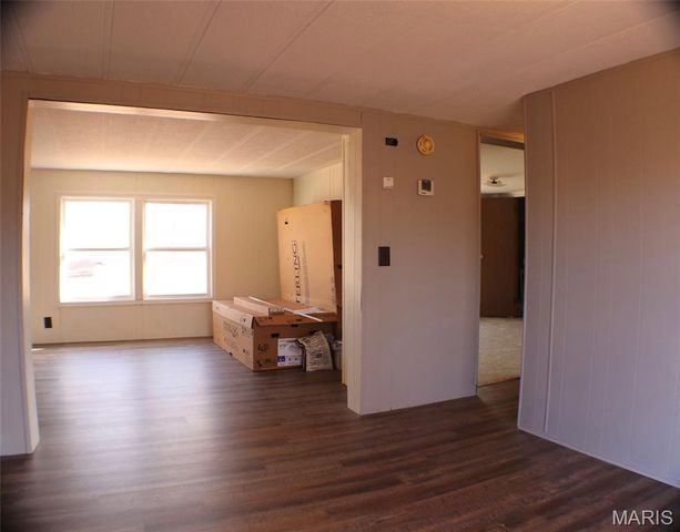 17 Deeker Lane, New Florence, MO 63363