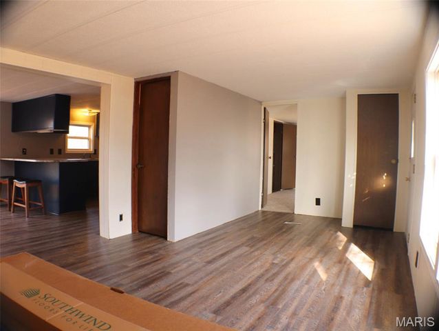 17 Deeker Lane, New Florence, MO 63363