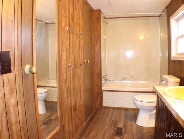 17 Deeker Lane, New Florence, MO 63363