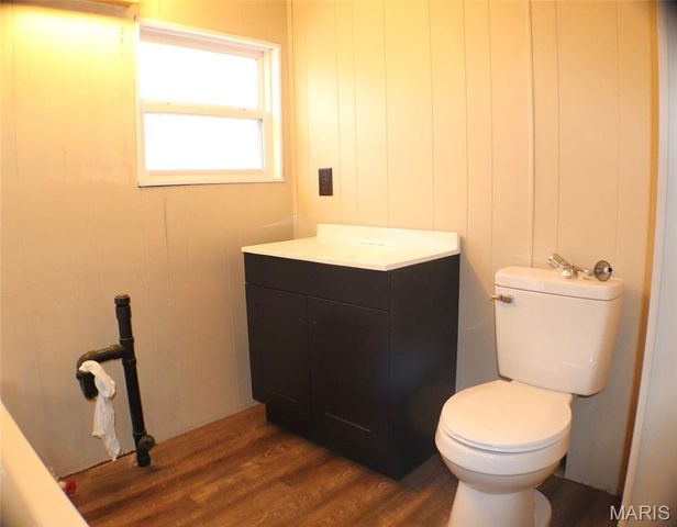 17 Deeker Lane, New Florence, MO 63363