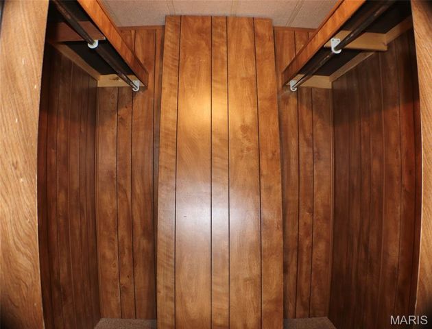 17 Deeker Lane, New Florence, MO 63363