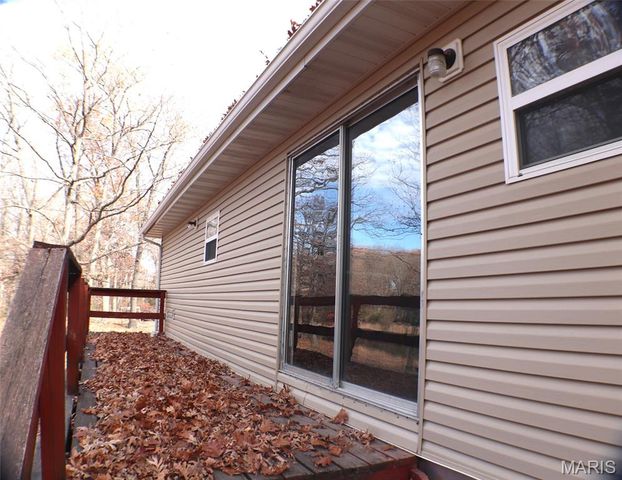 17 Deeker Lane, New Florence, MO 63363