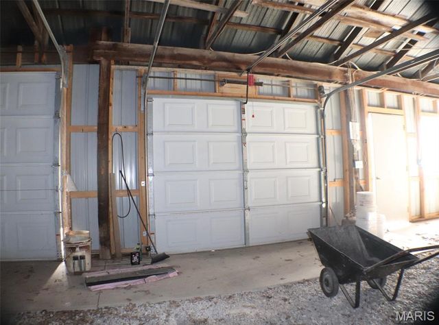 17 Deeker Lane, New Florence, MO 63363