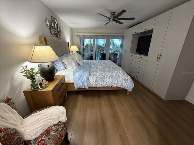 1480 GULF BOULEVARD 309, Clearwater Beach, FL 33767