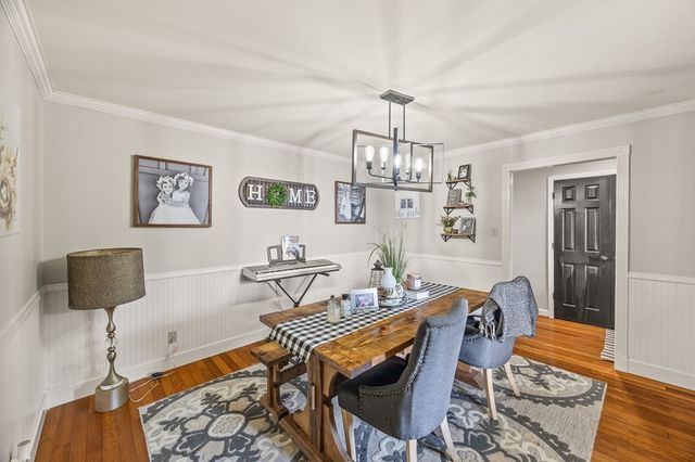 721 Valley Dr, Livingston, TN 38570