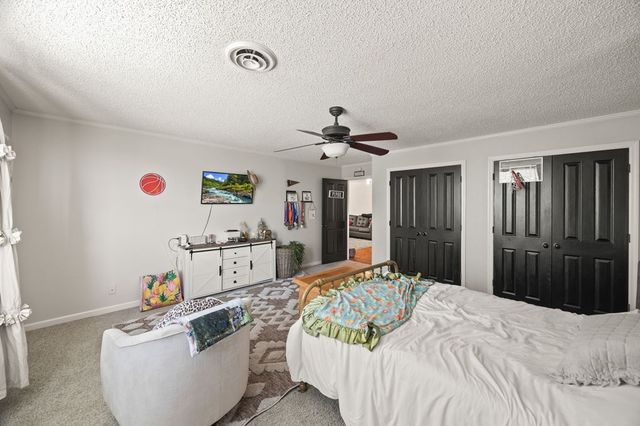 721 Valley Dr, Livingston, TN 38570