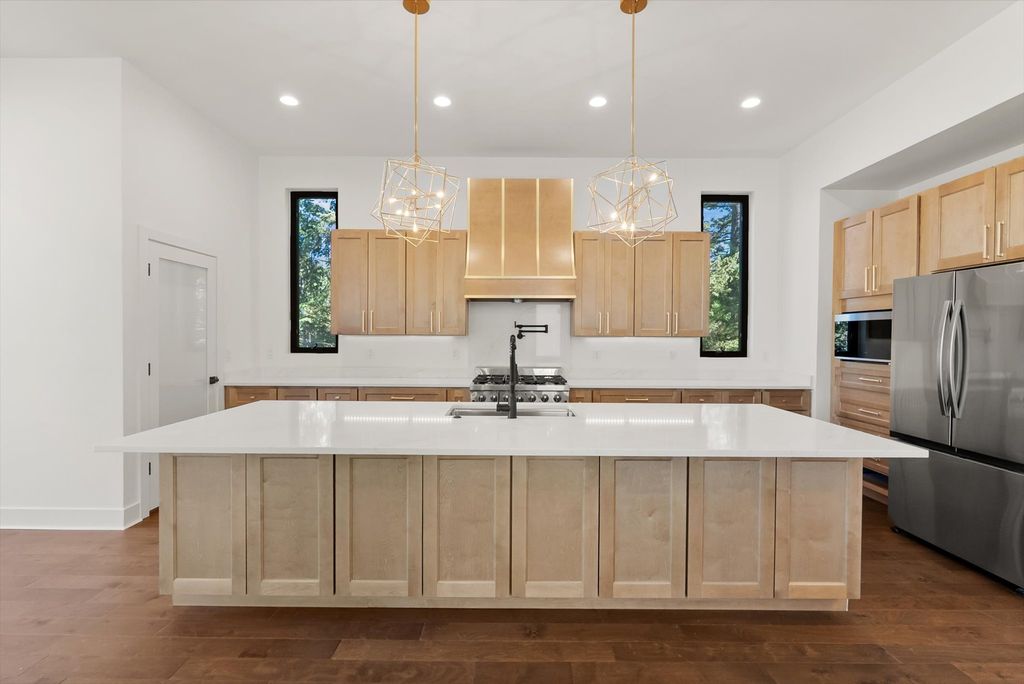 215 Whisper Ridge Drive, Bigfork, MT 59911 photo 20