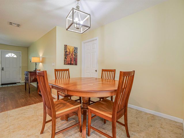 573 Autumn Terrace, Sebastian, FL 32958