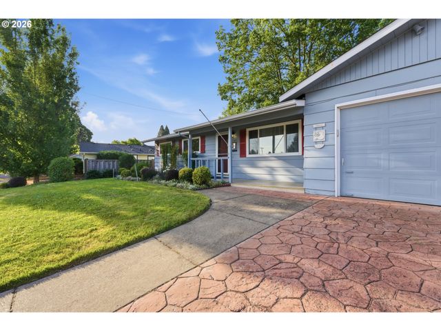 13045 Sw CASTLEWOOD St, Beaverton, OR 97005
