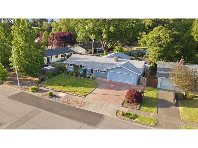 13045 Sw CASTLEWOOD St, Beaverton, OR 97005