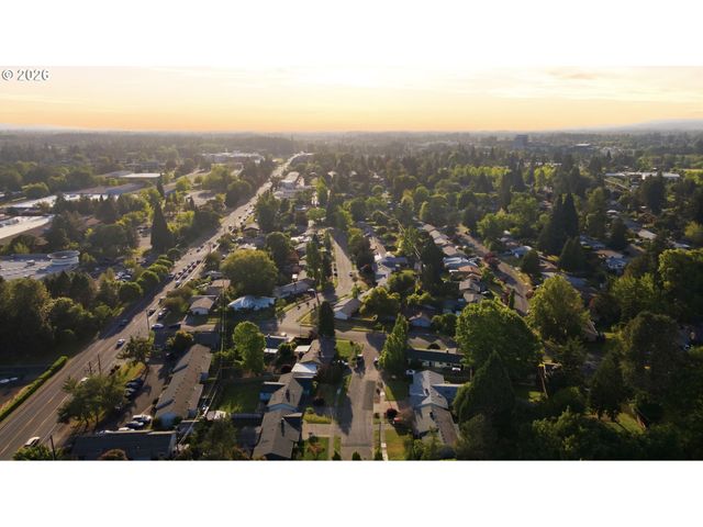 13045 Sw CASTLEWOOD St, Beaverton, OR 97005