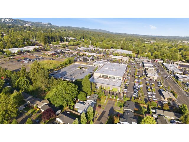 13045 Sw CASTLEWOOD St, Beaverton, OR 97005