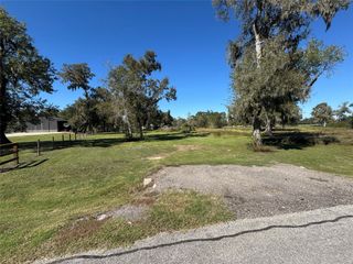 684 Avenue A, Sweeny, TX 77480