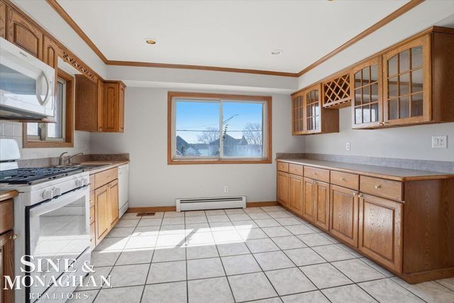 1350 Oakland Avenue, Saint Clair, MI 48079