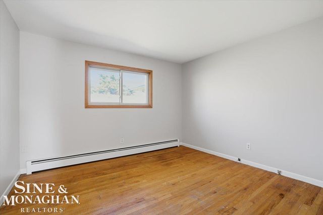 1350 Oakland Avenue, Saint Clair, MI 48079