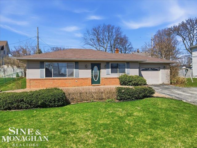 1350 Oakland Avenue, Saint Clair, MI 48079