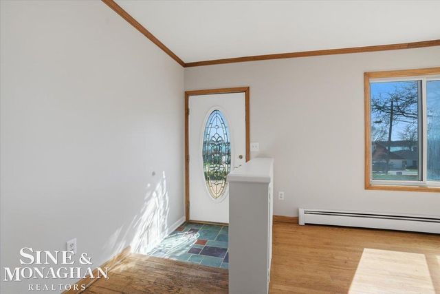 1350 Oakland Avenue, Saint Clair, MI 48079