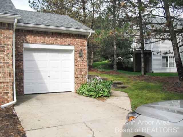 4299 Pine Ridge Court, Ann Arbor, MI 48105
